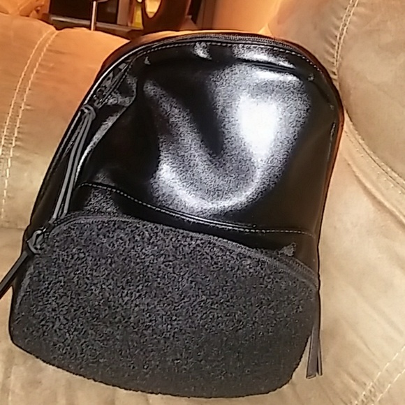 Mossimo Women's Vegan Leather, Fur Mini BAG - Picture 3 of 6